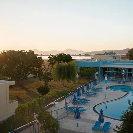 Oasis Aparthotel Tigaki