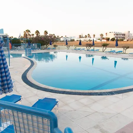Oasis Apartahotel Tigaki