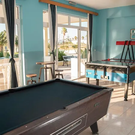 Oasis Aparthotel Tigaki