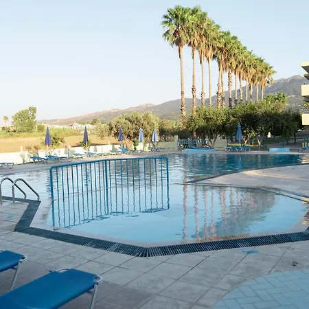 Aparthotel Oasis 3*