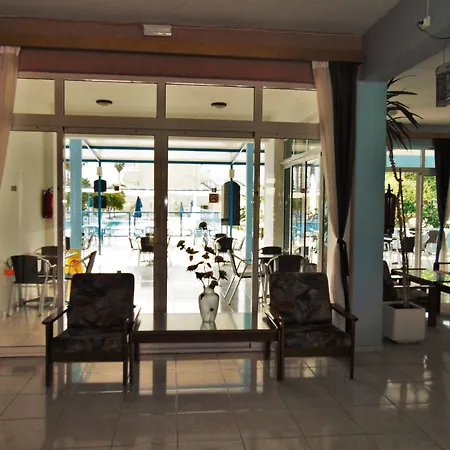 Oasis Aparthotel Tigaki