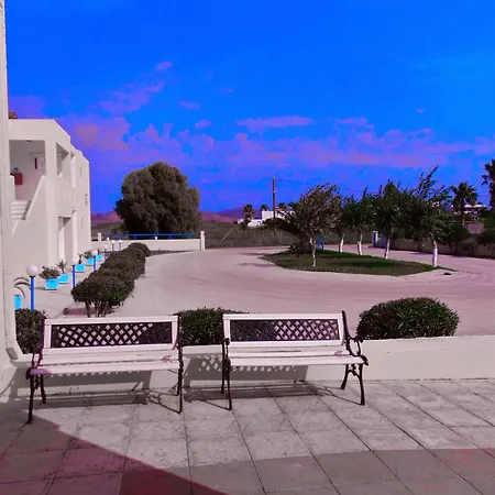 Oasis Aparthotel Tigaki