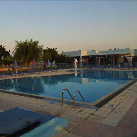 Oasis Apartahotel Tigaki